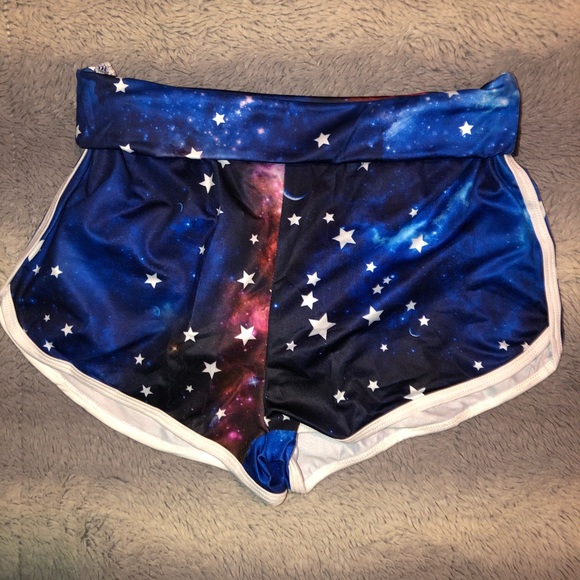 🌟 Scrunch Butt Brazilian Star Print Yoga Shorts - Picture 5 of 10